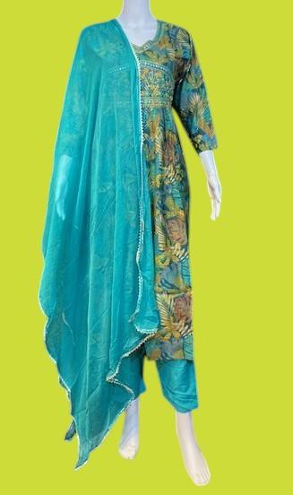 Three  piece suit for women