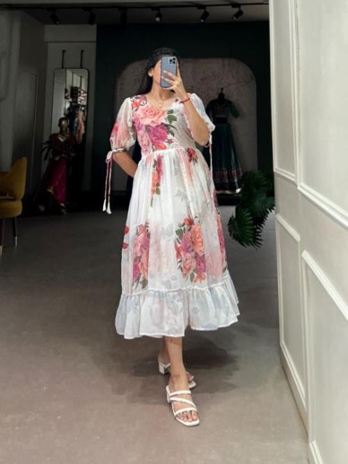 Floral Maxi Dress – Trendy Sleeves | Inspired by Latest Summer Fashion | Soft & Breathable Fox Georg
