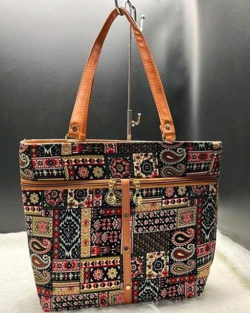SABHYA HANDBAG FOR HER WITH 5 COMPARTMENT.