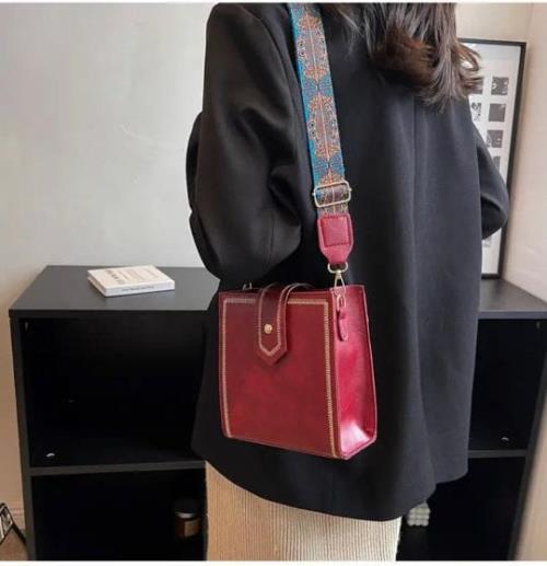 IMPORTED ORIGINAL PURSE.