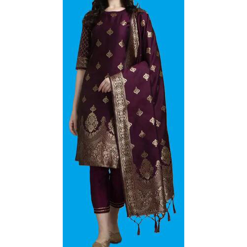 Design Kurta Pant With Dupatta Set (Purple)