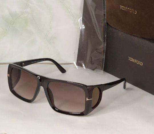 TOMFORD UV PROTECT SUNGLASSES