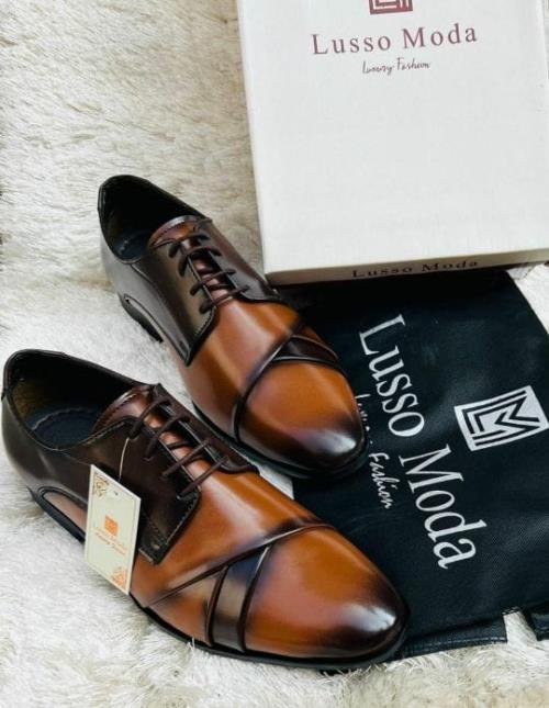 Lusso moda.