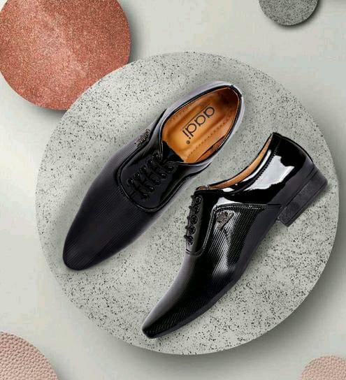DERBY LEATHER OFFICE FORMAL SHOES.