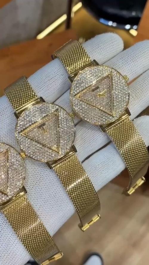 Inspired by GUESS Women's Gold-Tone Mesh Bracelet Watch – Elegant 30mm Case, Sleek & Stylish with Ho