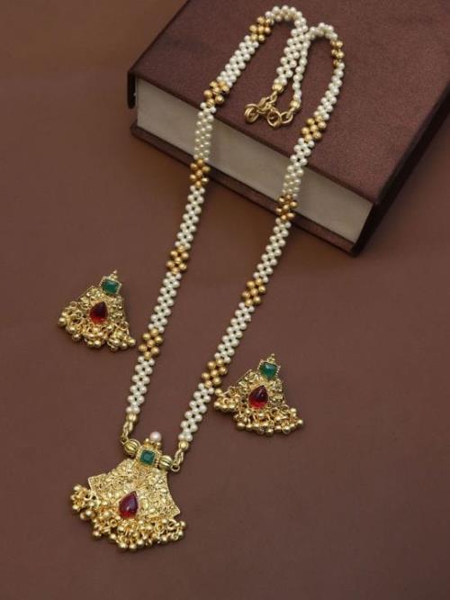 Premium Designer Neckless Set.