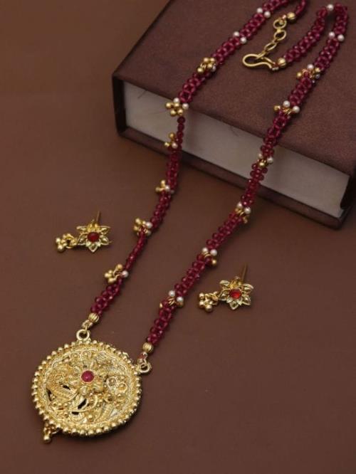 Premium Designer Neckless Set.