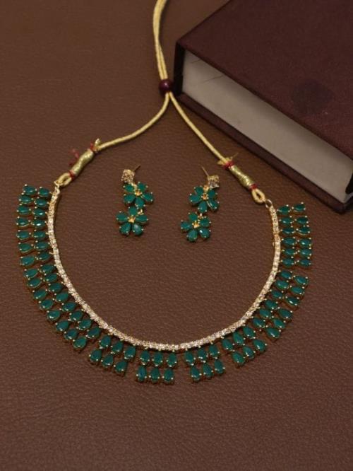 Designer Small Stone Neckless.