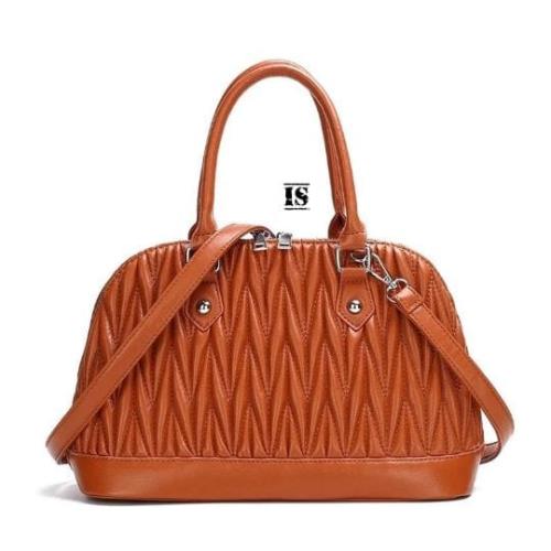 IMPORTED HANDBAG PREMIUM QUALITY .