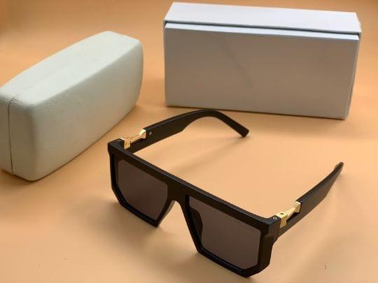 inspired by   MARC JACOBS PREMIUM GOGGLES .
