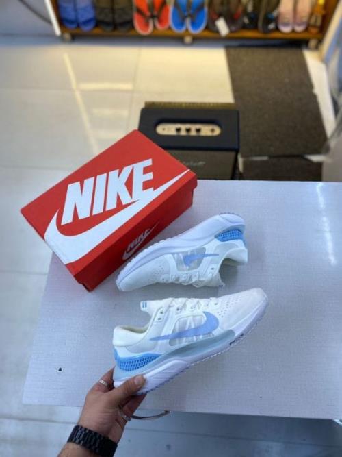 Inspired NIKE ZOOM VOMERO 15