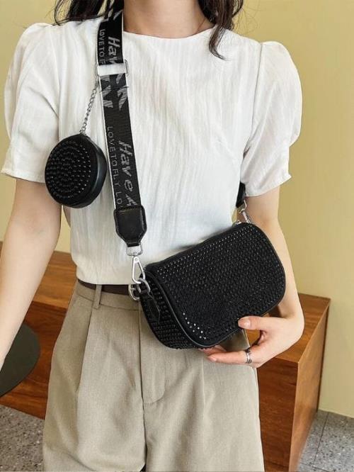 HIGH QUALITY IMPORTED HANDBAG AND SLING WID MULTY COMPARTMENT