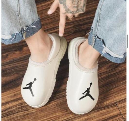 JORDAN WINTER SLIDE.