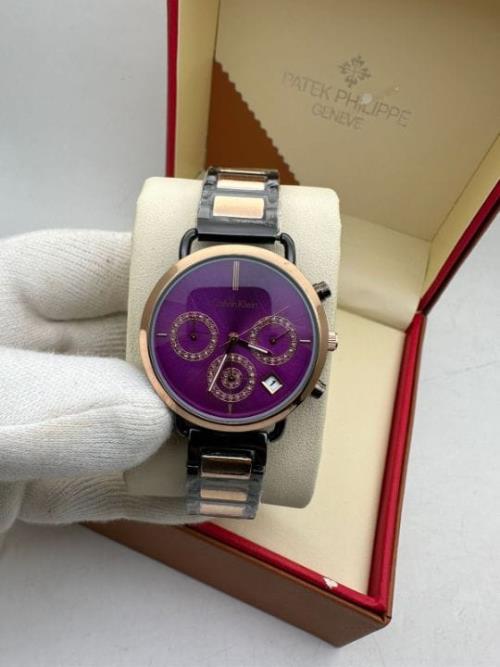 LADIES WATCH WITH TRENDING PURPLE DIAL WITH ALL CRONO WORKING.