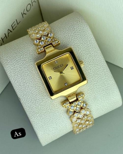 GUCCI LADIES WATCH.