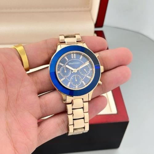 Swarovski Round shaped Rosegold case Ladies Watch .