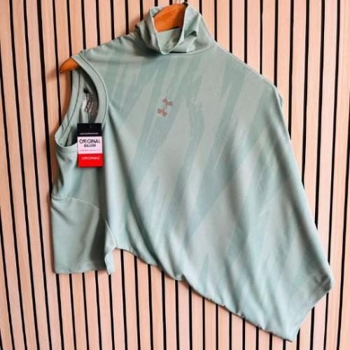 VERY PREMIUM QUALITY FULLY STRETCHABLE UNDER ARMOUR ROUND NECK TSHIRT.