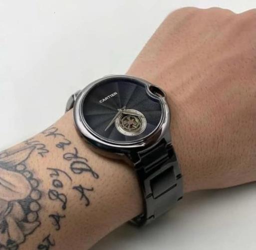 Cartier CRONO WORKING Men's Watch - Stylish Timepiece for Precision and Elegance   .