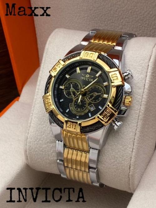 Invicta Men's Pro Diver Stainless Steel Quartz Watch: Bold Style, Superior Performance.