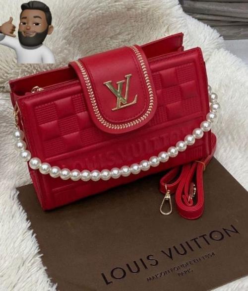 LV PURSE .
