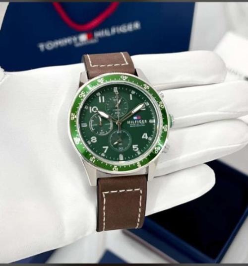 TOMMY HILFIGER WATCH FOR MEN .