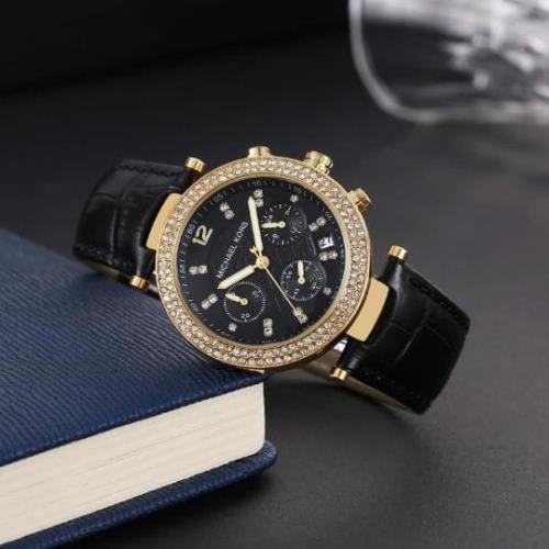 Michael Kors Sofie.