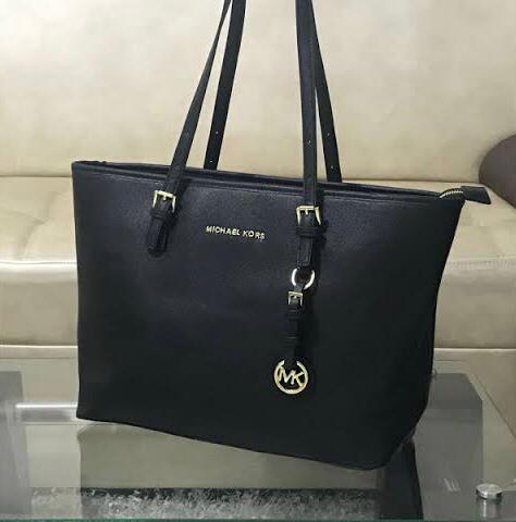 MICHAEL KORS  NEW AUTHENTIC TOTE BAG  .