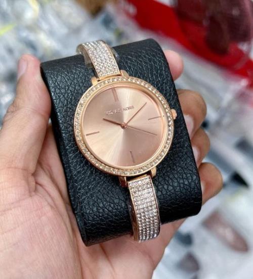 Michael Kors Jaryn Series M3785 .