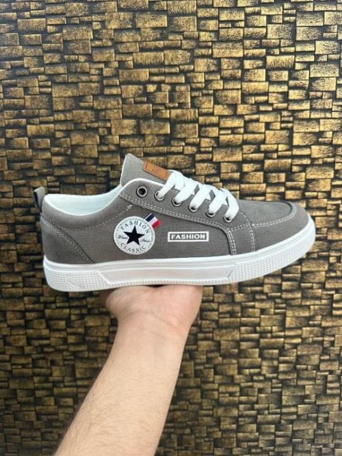  IMPORTED CANVAS CASUAL SHOE.