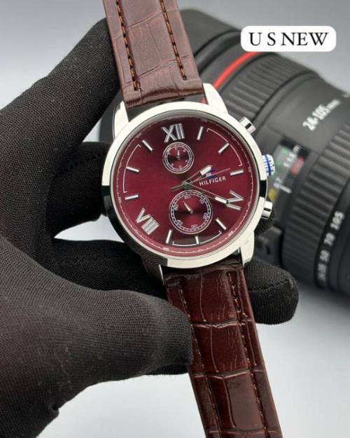  Tommy Hilfiger Modern Decker Chronograph Machine makes an unforgettable Impression.