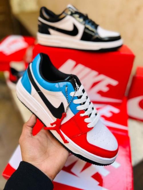 inspired by  NIKE SPORT SHOES WITH MEMORY FORM INSOLE.