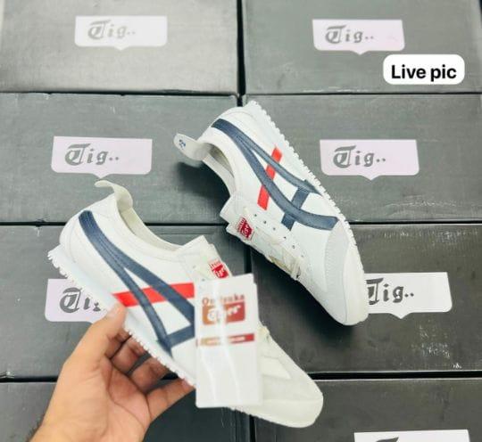 ONITSUKA TIGER.