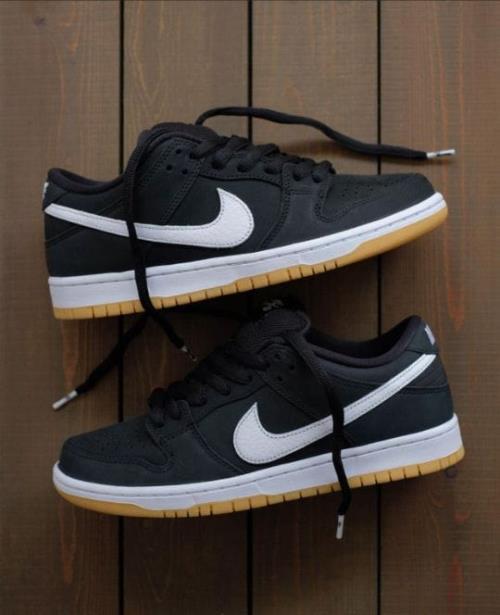  inspired by Nike Shoes - Quality 5A Athletic Sneakers for Men | Stylish, Comfortable, Durable.