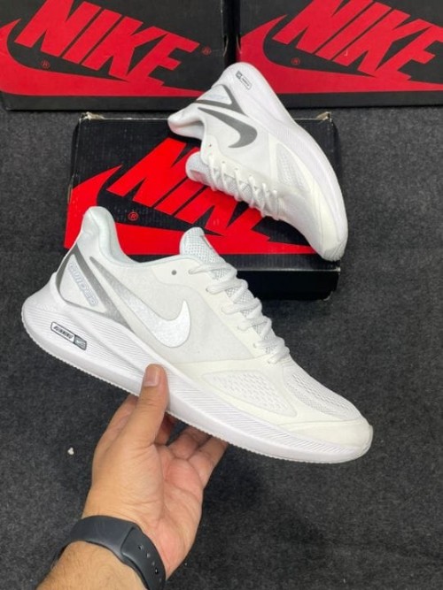  inspired by NIKE GUIDE 10 SURPLUS SPORT PREMIUM.
